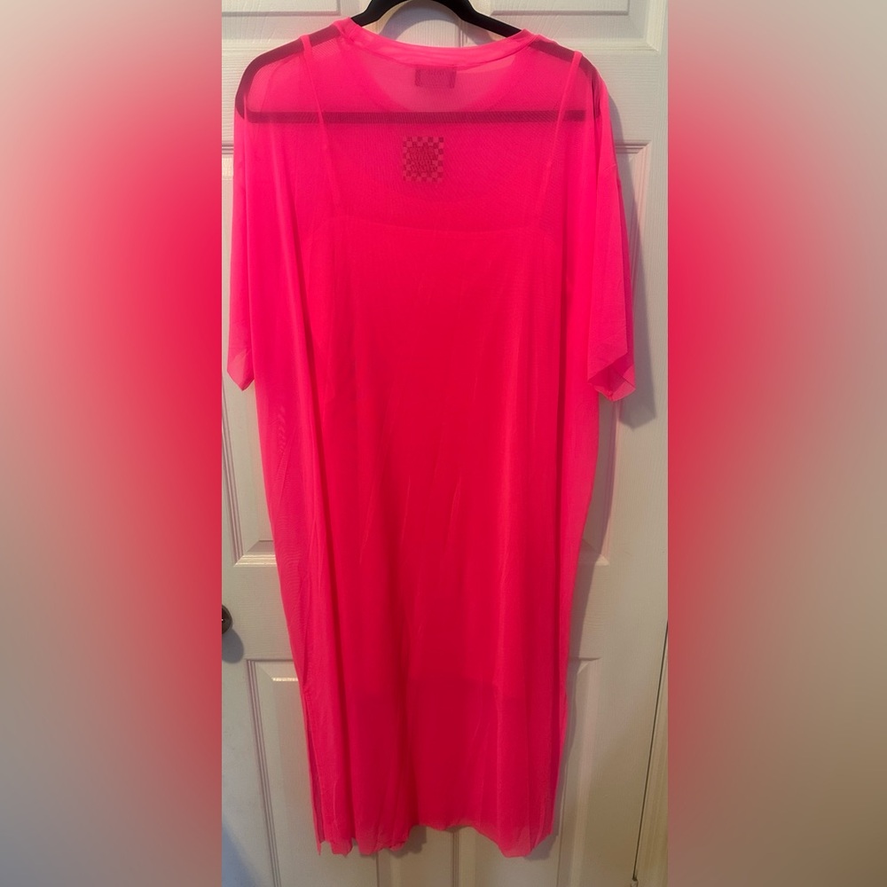 🩷 NTW DIL Vibrant Pink Midi Dress SOLD OUT! 🩷